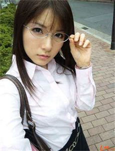 《经典h小说合集-天使艾美丽剧情介绍》