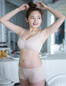 《人妻被下药侵犯奈奈美AV-御姐玫瑰1》