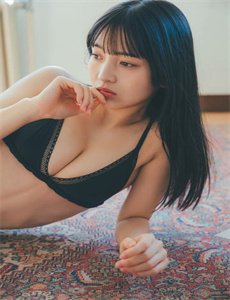 《推筒子生死门-打女生屁屁》